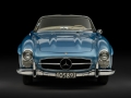 Juan-Manuel-Fangio-Mercedes-Benz-300-SL-6-740x495