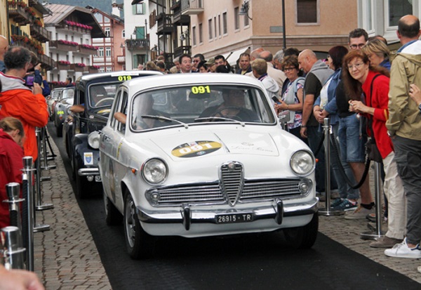 Alfa Romeo Giulietta Ti 1961 domina la Coppa d’Oro Dolomiti.