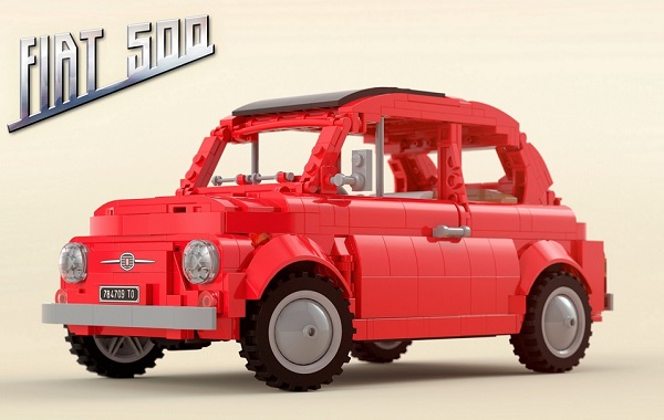 Modellino-prototipo di una Fiat 500F.