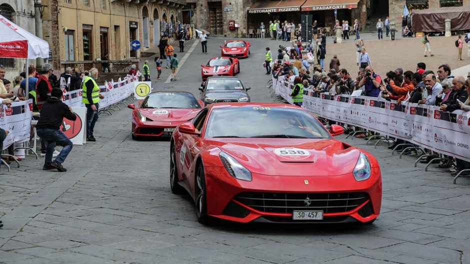 Ferrari Tribute to Mille Miglia al via oltre 100 bolidi di Maranello.