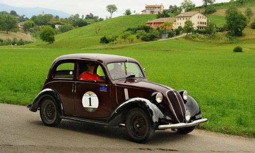 Scapolo si aggiudica “La Marca Classica” Su una Fiat 508 C del 1937.