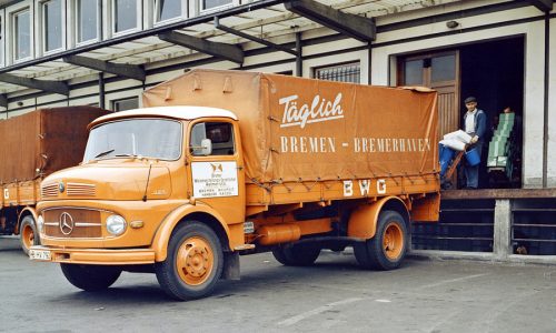 60 anni fa la svolta Mercedes nei camion con il ‘muso corto’.
