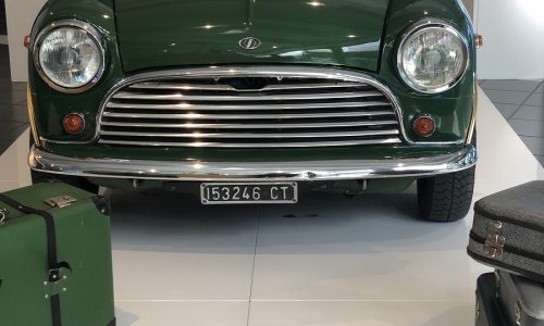 Al Museo Nicolis il compleanno dell’auto da tutti considerata la più famosa del Mondo. I 60 anni della Mini Minor!