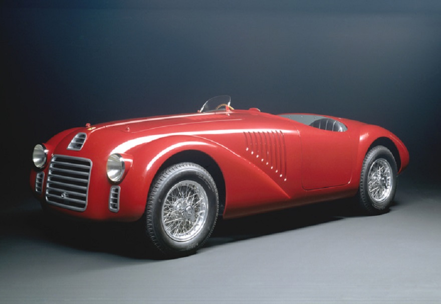 AutoClassica celebra i 90 anni della Ferrari.