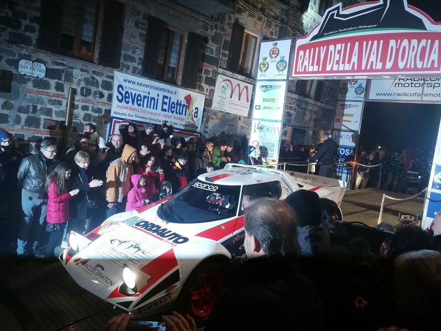 Al Rally Val d’Orcia vincono Mauro Sipsz e Monica Bregoli su Lancia Strato’s.