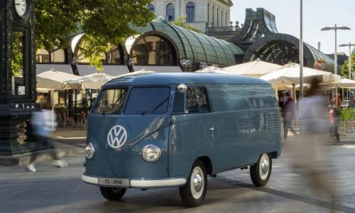 Volkswagen festeggia 70 anni del Bulli T1 telaio 20-1880.