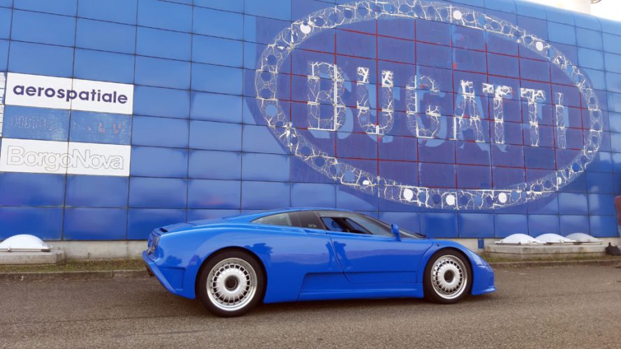 Bugatti celebra i trent’anni della ‘fabbrica blu’.