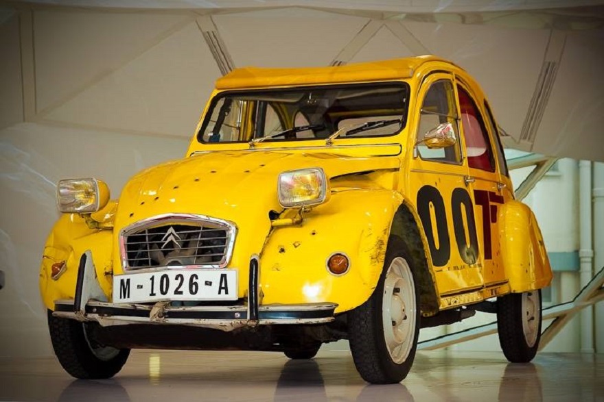 Citroën, serie speciale 2CV 007 celebra i suoi primi 40 anni.