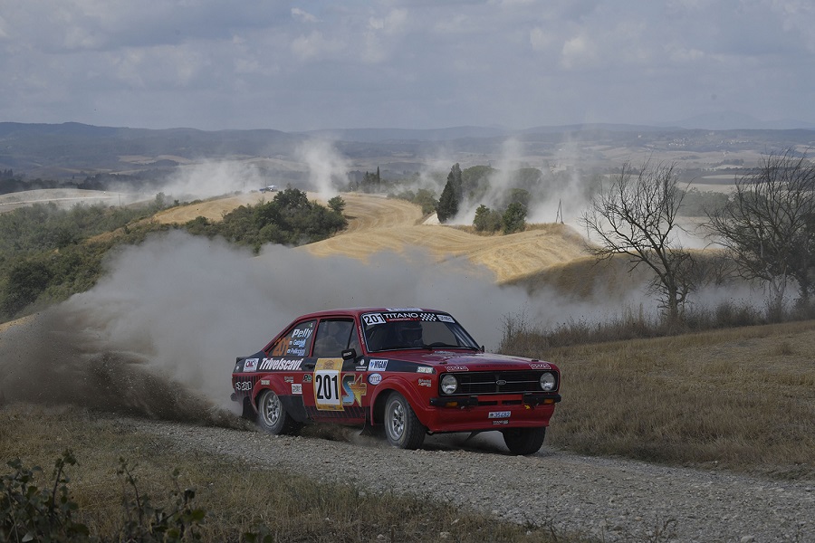 La Escort TC2000 di Pelliccioni – Gabrielli vincono il Rally Storico di Arezzo.