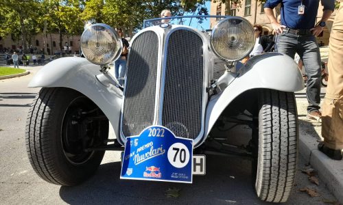 Aliverti-Valente su BMW 328 Roadster del 1937 vincono il Gran Premio Nuvolari 2022.