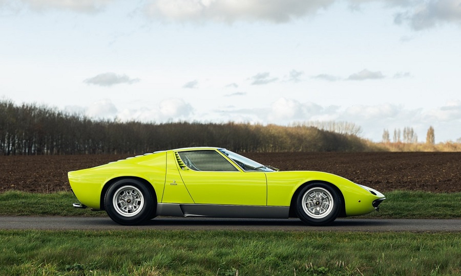 Lamborghini e i 60 anni nel segno del colore.