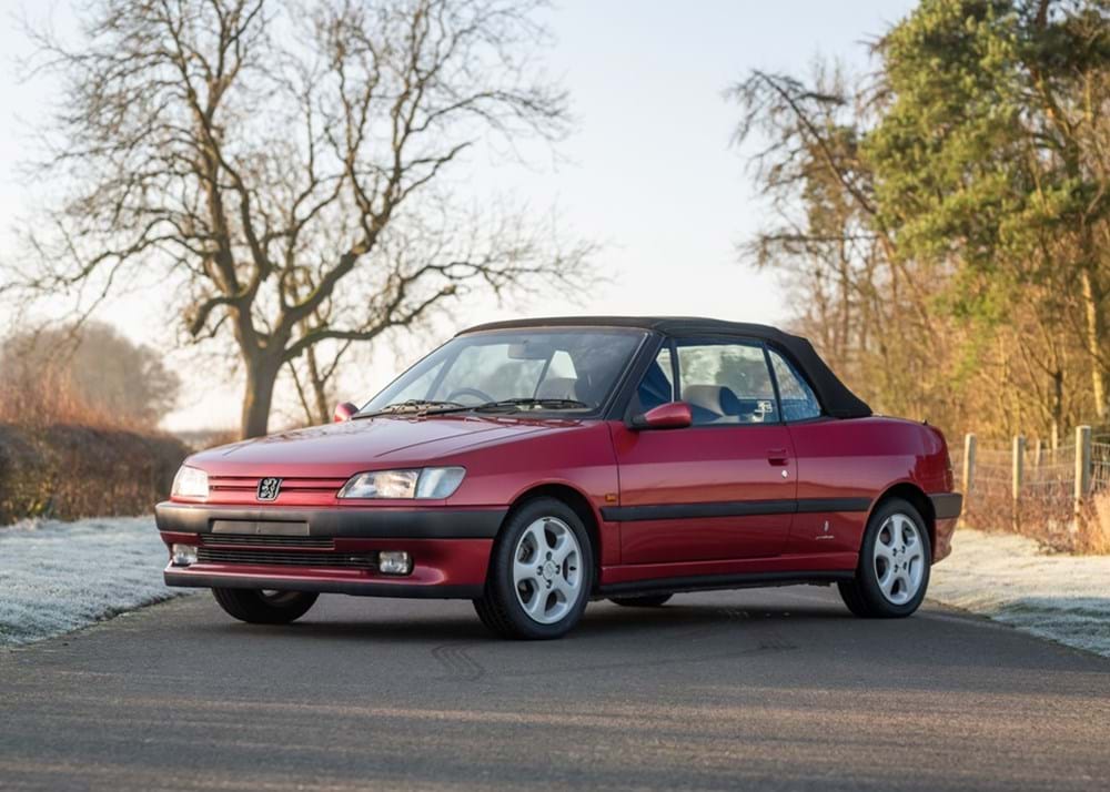 30 anni fa nasceva la Peugeot 306 Cabriolet di Pininfarina.