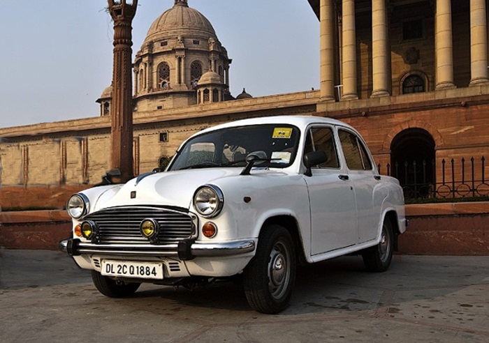 Peugeot acquista in India marchio icona dei taxi Ambassador