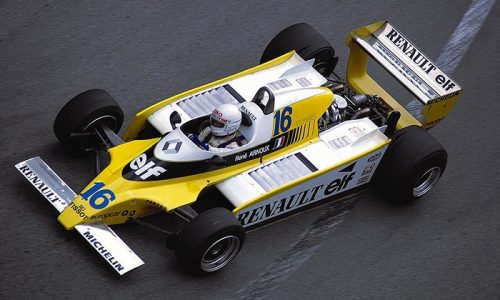 Sfilata di Renault F1 d’epoca.
