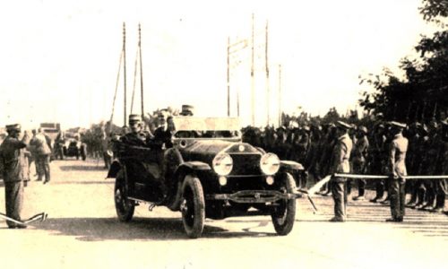 21 settembre 1924 apre MilanoLaghi, prima autostrada al mondo.