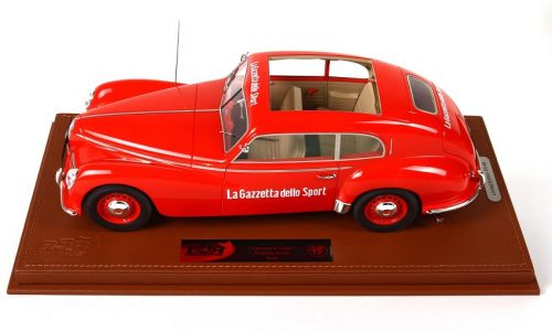Modellino Alfa Romeo Freccia d’Oro per il Giro d’Italia.