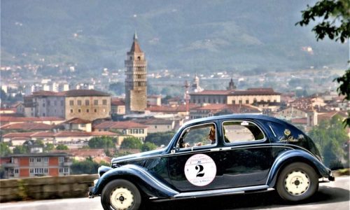 Zanasi e Bertini su Fiat 508 C vincono la Coppa della Collina Storica.