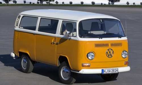 Volkswagen Transporter, 70 anni di funzionalità e allegria.