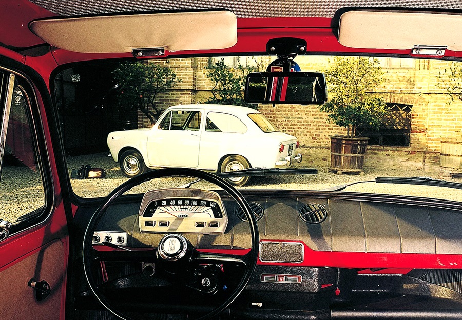 Fiat 850, al lancio nel 1964 diventa un fumetto di Topolino.