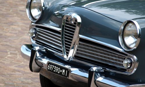 Milano apre il centro alle auto storiche.