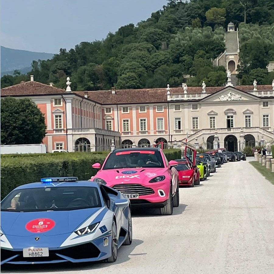 1000 Miglia, la Pink Car sostiene la Fondazione IEO-Monzino.