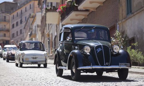Ruote nella Storia alla scoperta della “Città Regia”.