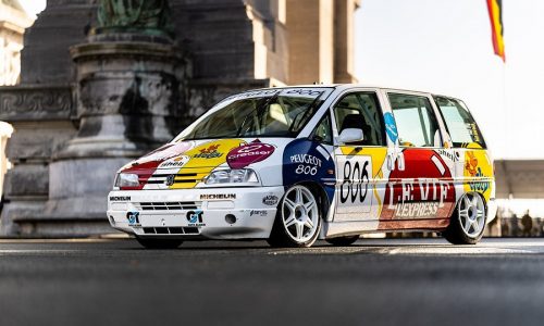In vendita il van da corsa Peugeot 806 Procar.
