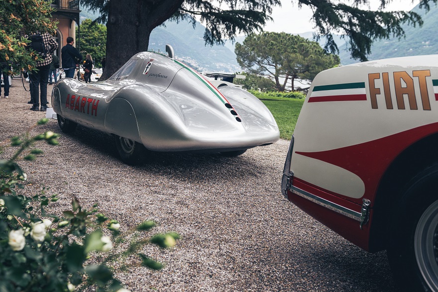 Abarth e Alfa Romeo ambasciatrici d’eleganza e sportività a “FuoriConcorso” e “Villa d’Este”.