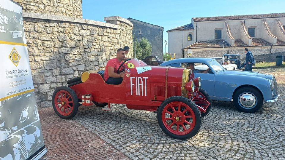 Ruote nella Storia: successo a Castro dei Volsci con la 3^ edizione dell’evento vintage.