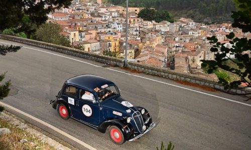 Emozioni veloci e storia in movimento: anteprima della Targa Florio Classica 2023.