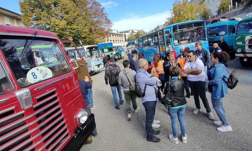 ASI Transport Show: Il Grande Ritorno dei Veicoli Utilitari Storici lungo la Costa dei Trabocchi.