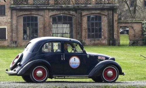 Passanante e Molgora trionfano nella Coppa Milano Sanremo con una Fiat 508C.