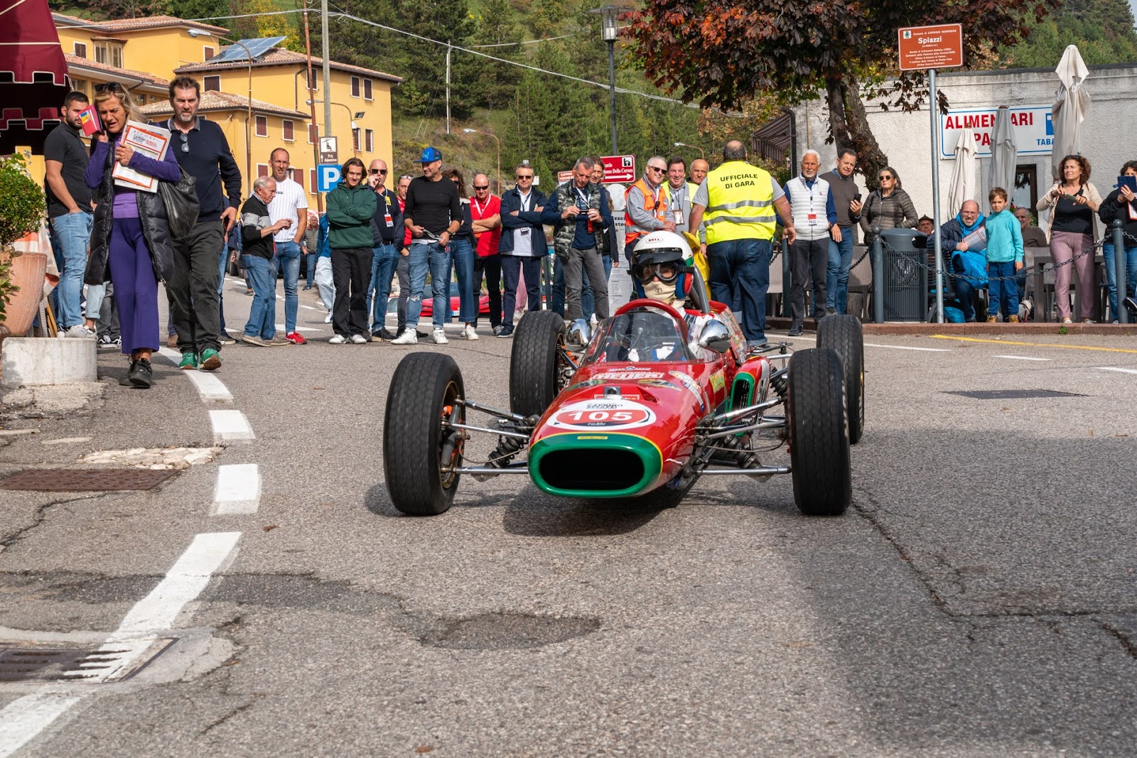 Settima edizione della Rievocazione Storica Caprino-Spiazzi: Un Ritorno alle Corse di un’Epoca D’Oro.
