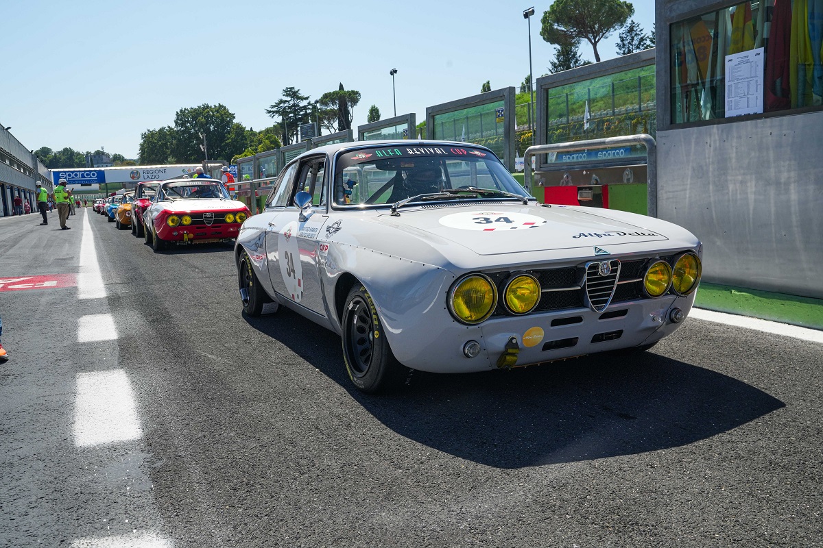 Alfa Revival Cup 2024: Celebrazione delle Glorie Alfa Romeo del Passato.