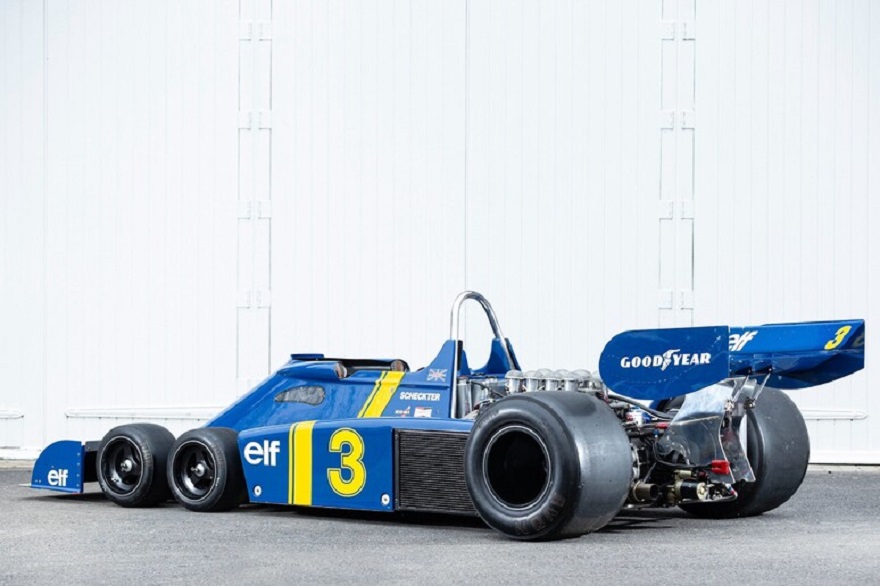 La leggendaria Tyrrell P34 alla ribalta: l’auto da corsa a 6 ruote che ha fatto la storia della F1.
