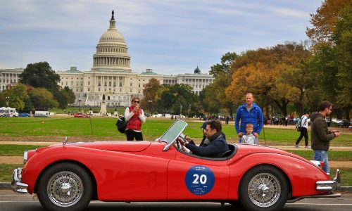 1000 Miglia Experience Florida: Il Debutto della Leggendaria Corsa negli USA.warm