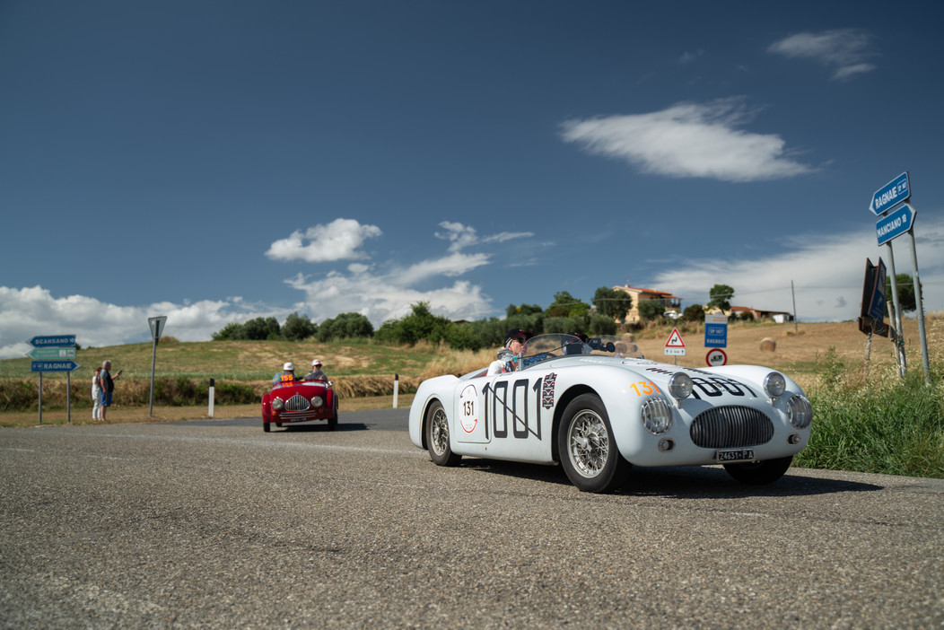 La 1000 Miglia a Roma: Un Arrivo Spettacolare tra Storia e Competizione.