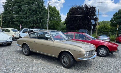 Successo per “Ruote nella Storia” a Novara: Un Viaggio tra Borghi e Auto d’Epoca.