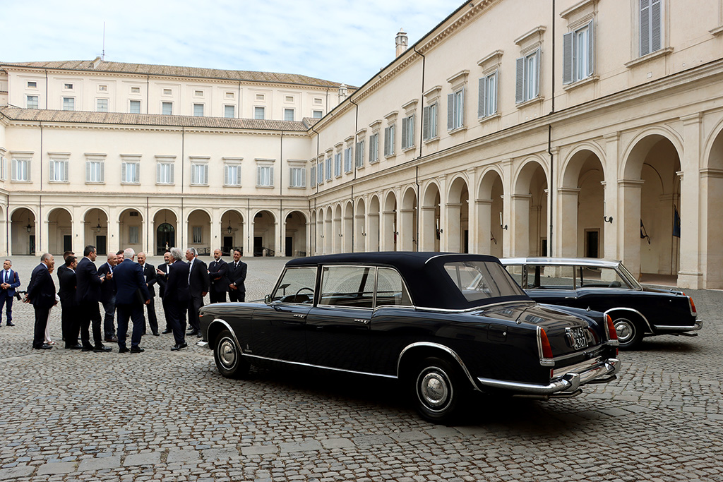 Celebrazione al Quirinale: Un tributo all’eleganza delle Lancia Flaminia Presidenziali.