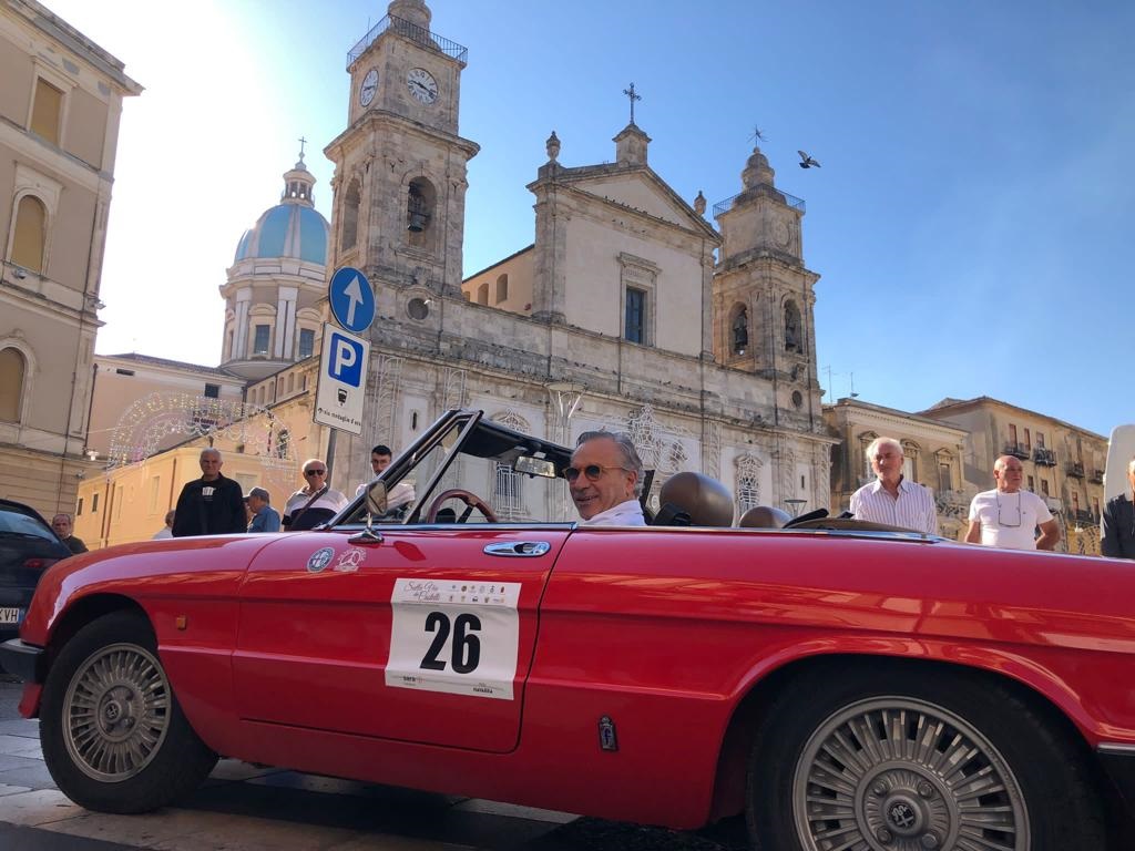 Ruote nella Storia: L’Automobile Club di Caltanissetta celebra il motorismo storico.