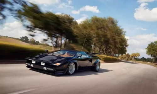 45 anni per la Lamborghini Countach di The Cannonball Run.