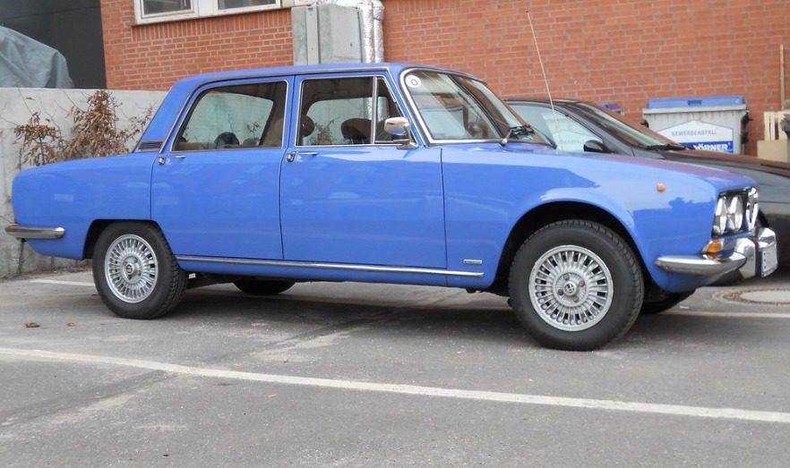 “Alfa Rosse Italia Noir” di Pigi Sbaraglia: Un Viaggio nella Storia Oscura d’Italia.