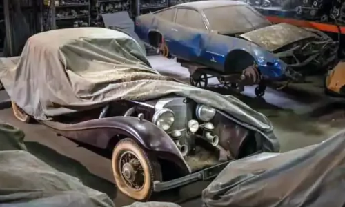 Scoperta in California una Collezione Segreta di Auto d’Epoca dal Valore Inestimabile.