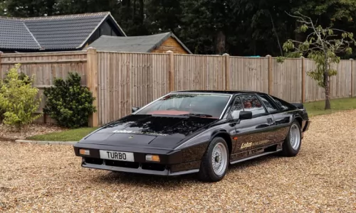 All’asta nel Regno Unito una Lotus Esprit pre-produzione tra le più iconiche di sempre.
