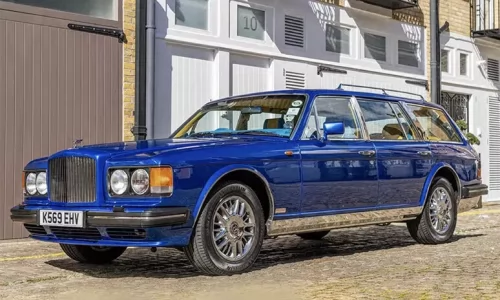 La Bentley Val d’Isere: Un’Iconica Station Wagon della Collezione del Sultano del Brunei.