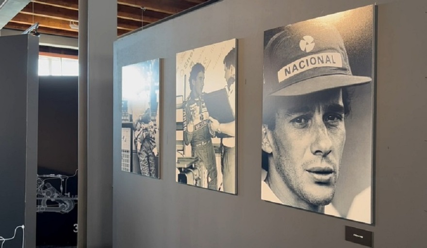 Siculiana omaggia Ayrton Senna con la mostra “A.s.t.r.o.” nella Torre dell’Orologio.