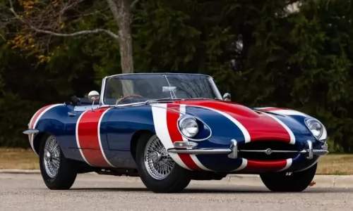 La mitica “Shaguar” di Austin Powers all’asta: un’Icona Cinematografica su quattro ruote.