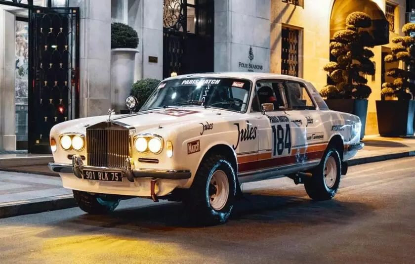 All’asta la Rolls-Royce “Jules” del Rally Parigi-Dakar 1981: un’icona Unica tra Lusso e Avventura.