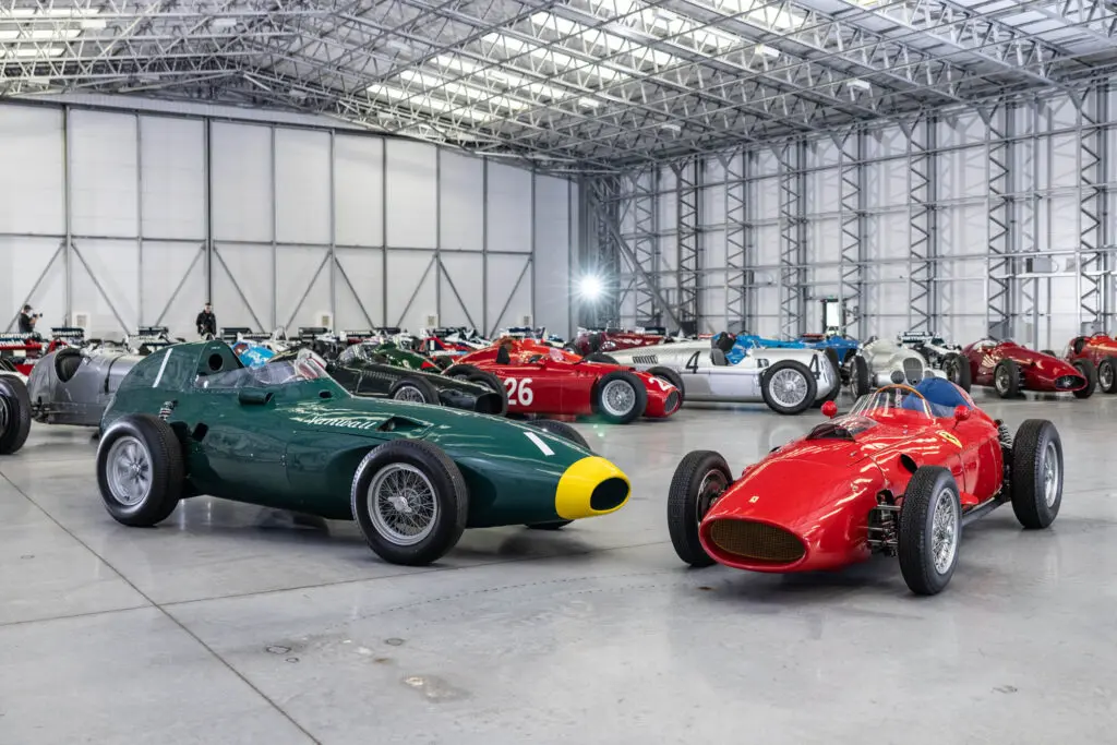 La Collezione di Bernie Ecclestone all’Asta: L’Olimpo delle Monoposto in Vendita.