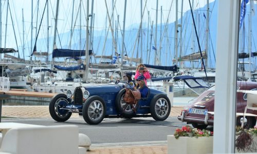 1000 Miglia Experience Italy: il debutto della Freccia Rossa nel Sud Italia.